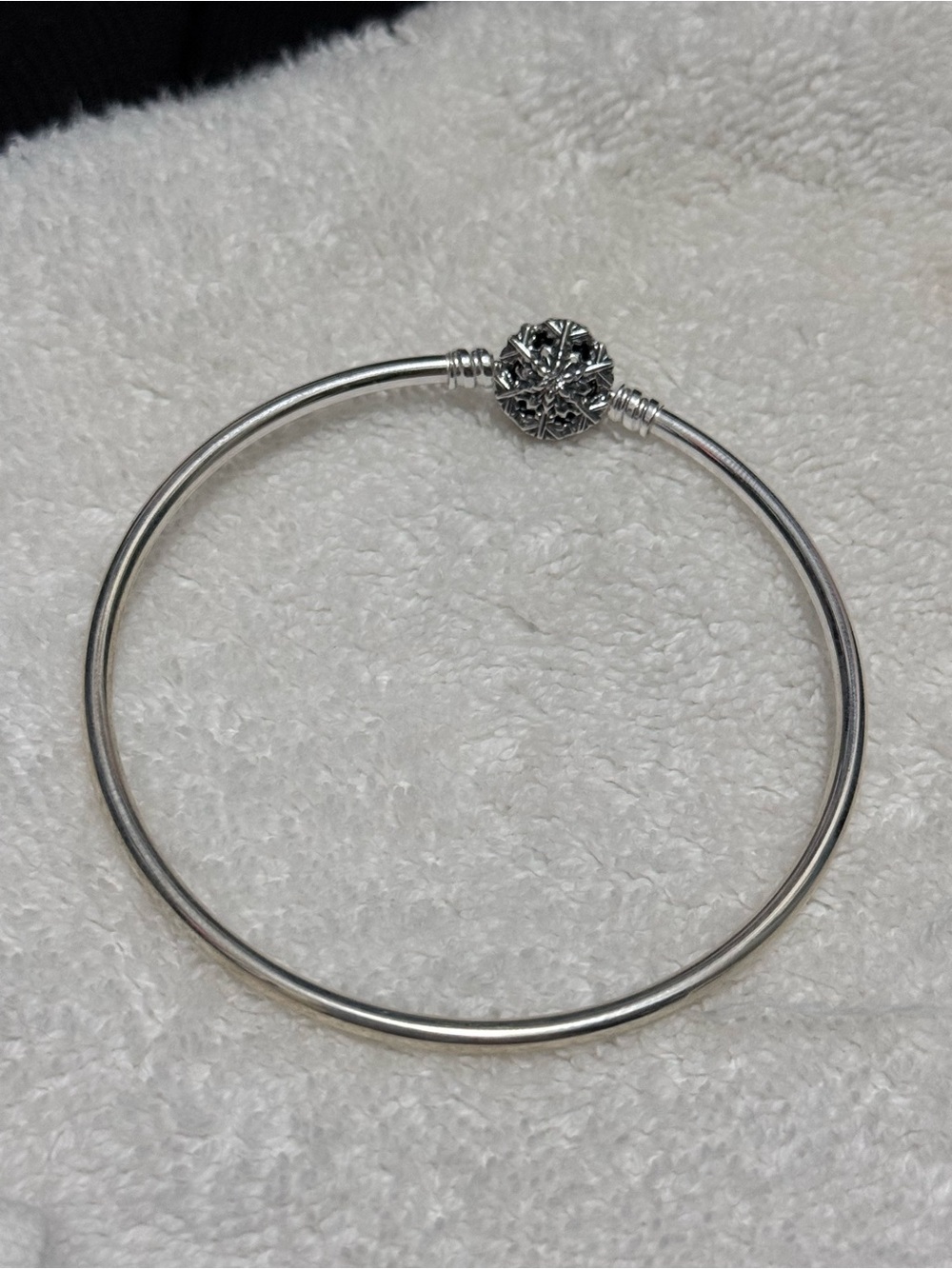 Pandora Silver Snowflake Charm Bangle - Silver